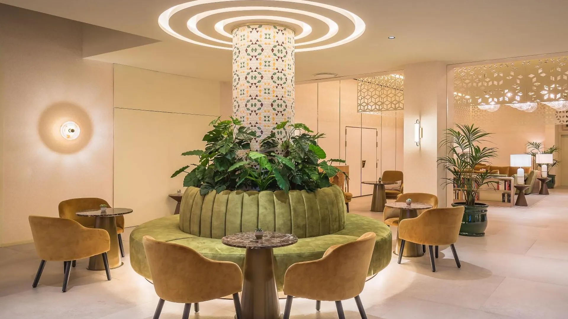 Отель Barcelo Carmen Гранада