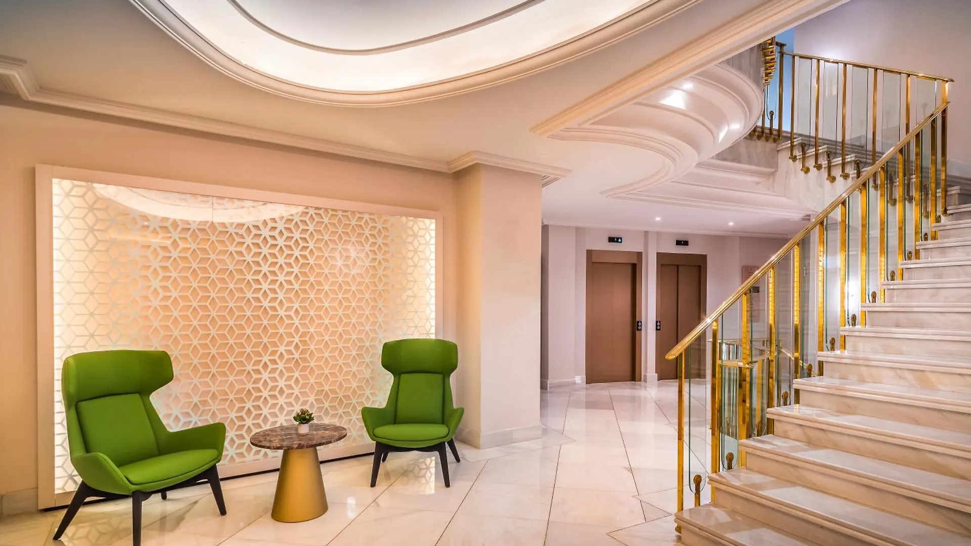 Отель Barcelo Carmen Гранада